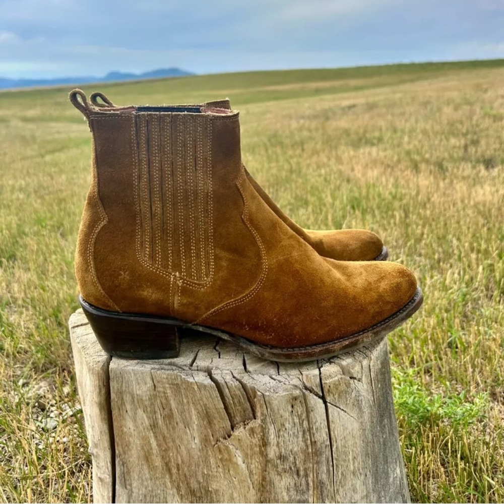 Frye Diana Chelsea Boots - Picture 8 of 9